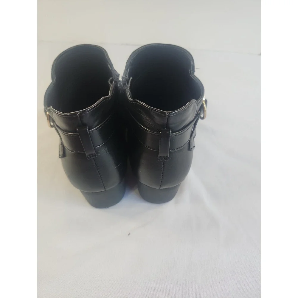 Place these black